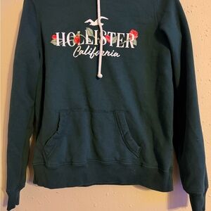 Hollister women’s Dark Green Hoodie